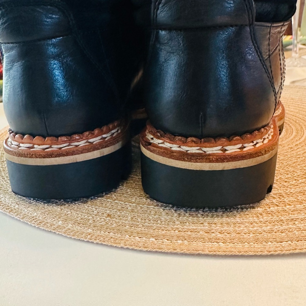 Chanel Chic Black Quilted Women's Boots - Picture 11 of 13